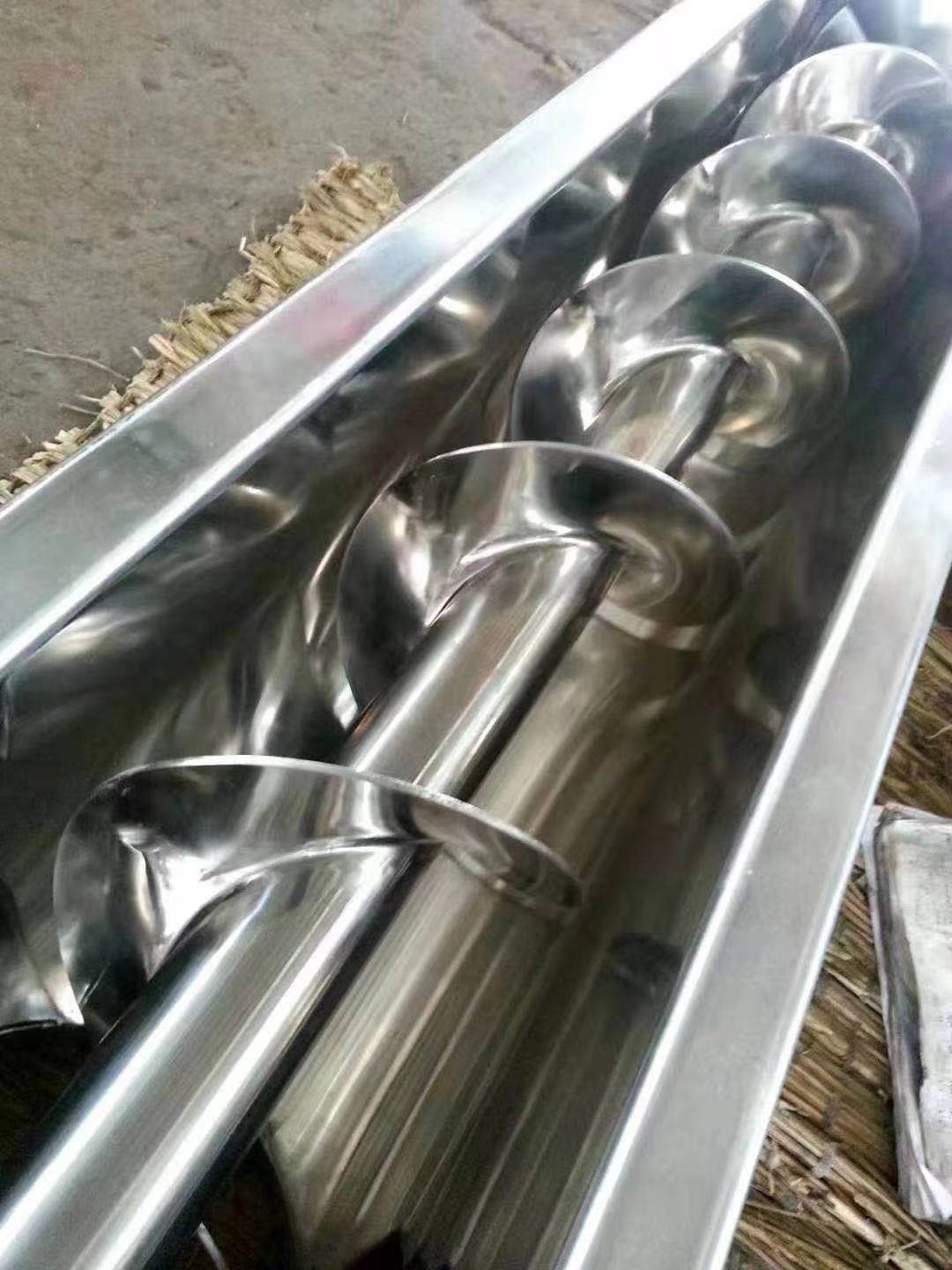 輸送機(jī)